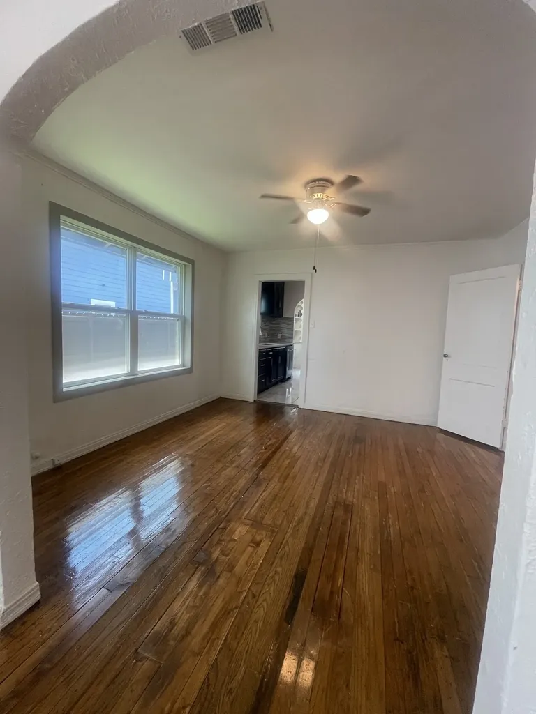 3819 Roseland Avenue Dallas TX 75204