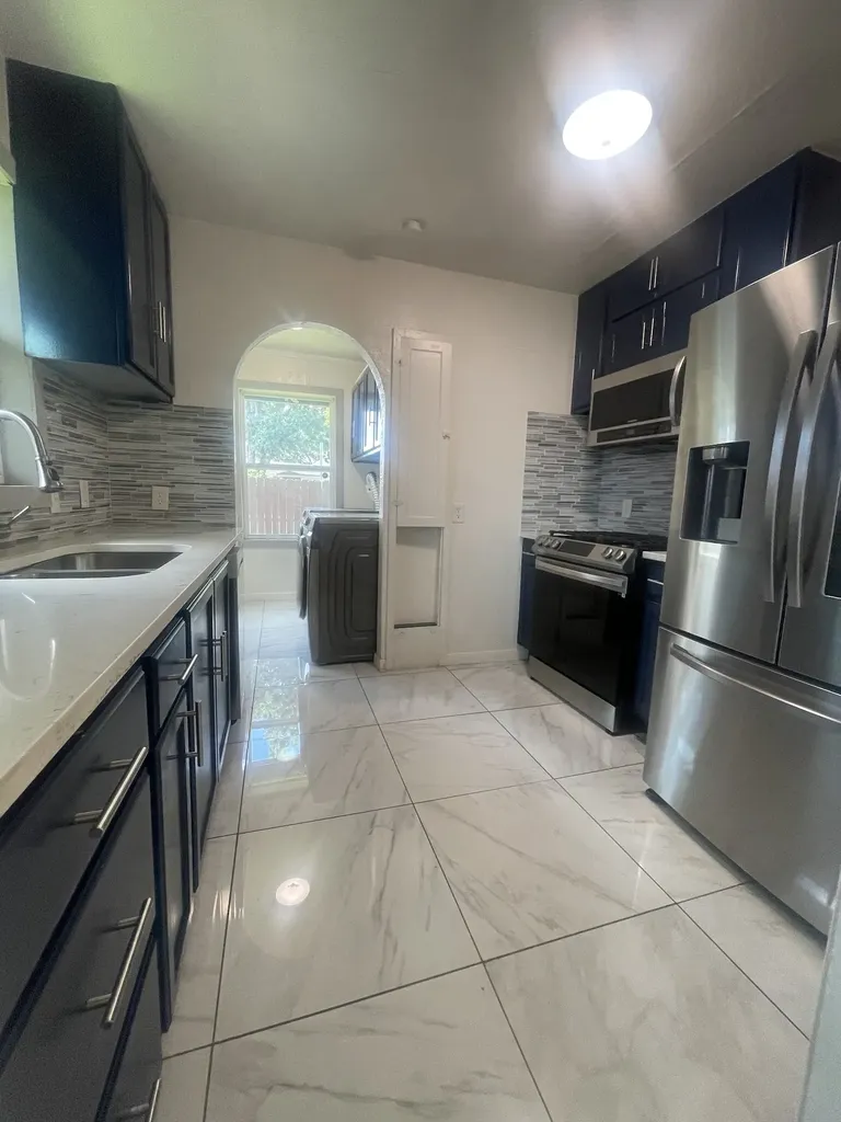 3819 Roseland Avenue Dallas TX 75204