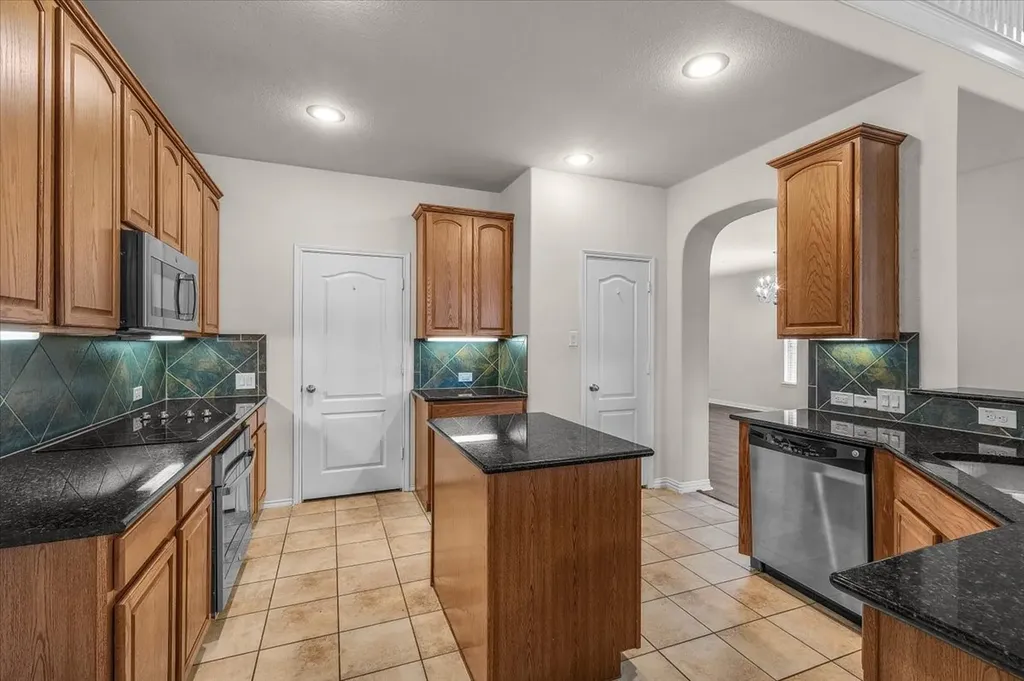 1725 Birds Eye Road Fort Worth TX 76177