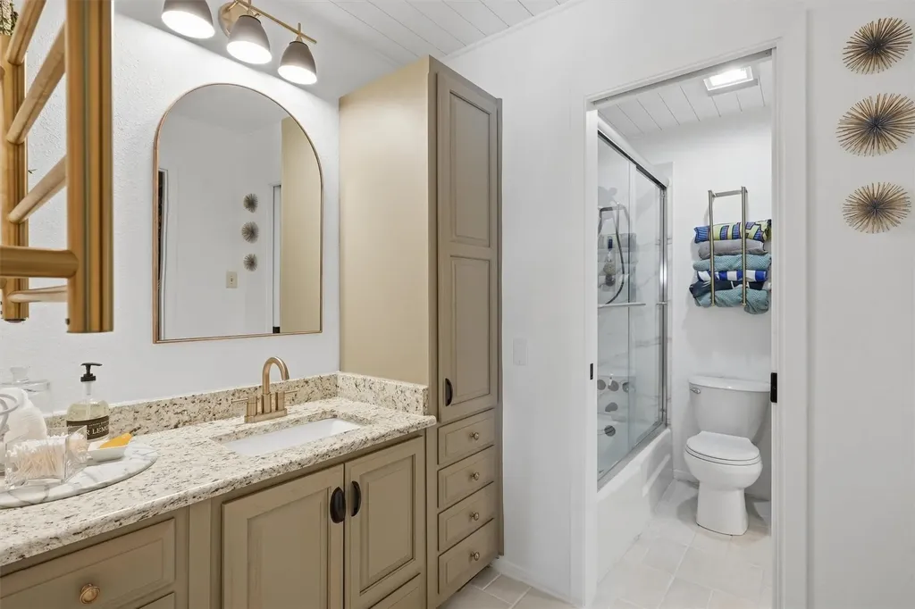 3218 Sunrise Court Granbury TX 76048