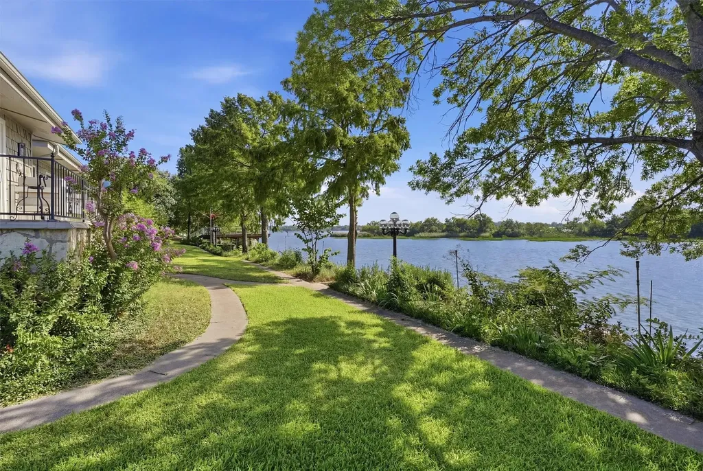 3218 Sunrise Court Granbury TX 76048