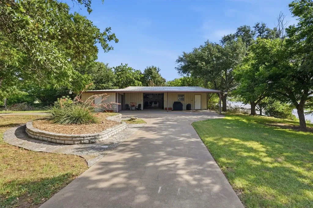 3218 Sunrise Court Granbury TX 76048