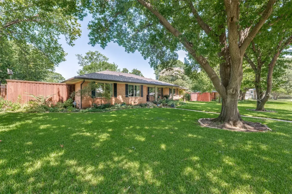 10411 Gooding Drive Dallas TX 75229