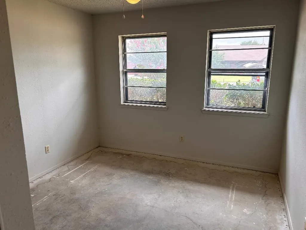 1707 15th Street Mineral Wells TX 76067