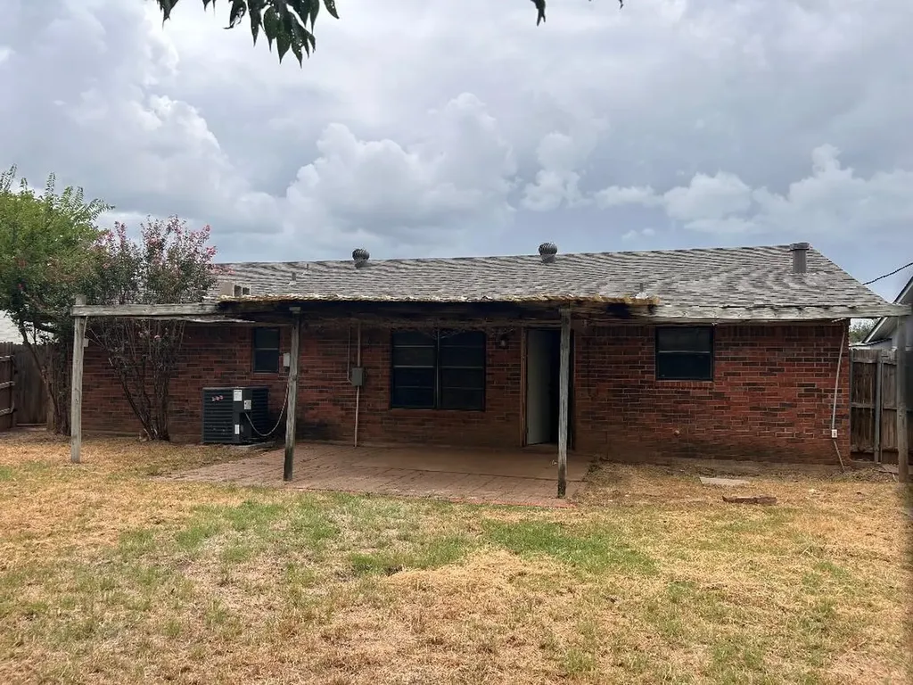 1707 15th Street Mineral Wells TX 76067