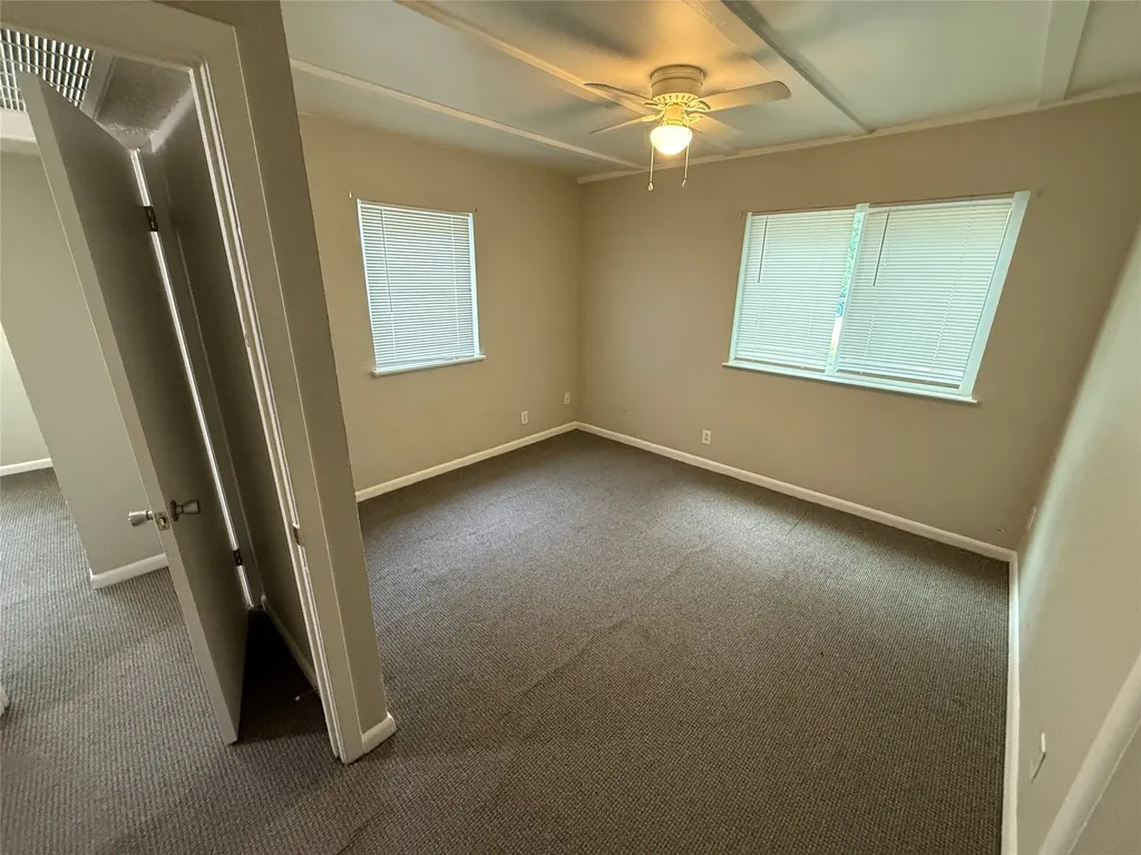 5301 Lovell Avenue Fort Worth TX 76107