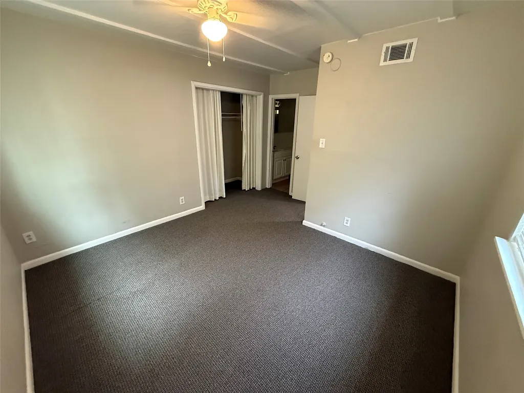 5301 Lovell Avenue Fort Worth TX 76107
