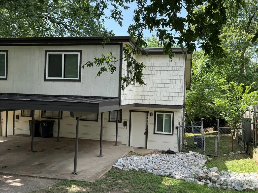 5301 Lovell Avenue Fort Worth TX 76107