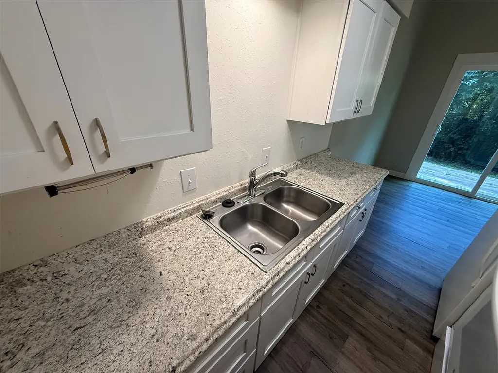 5301 Lovell Avenue Fort Worth TX 76107