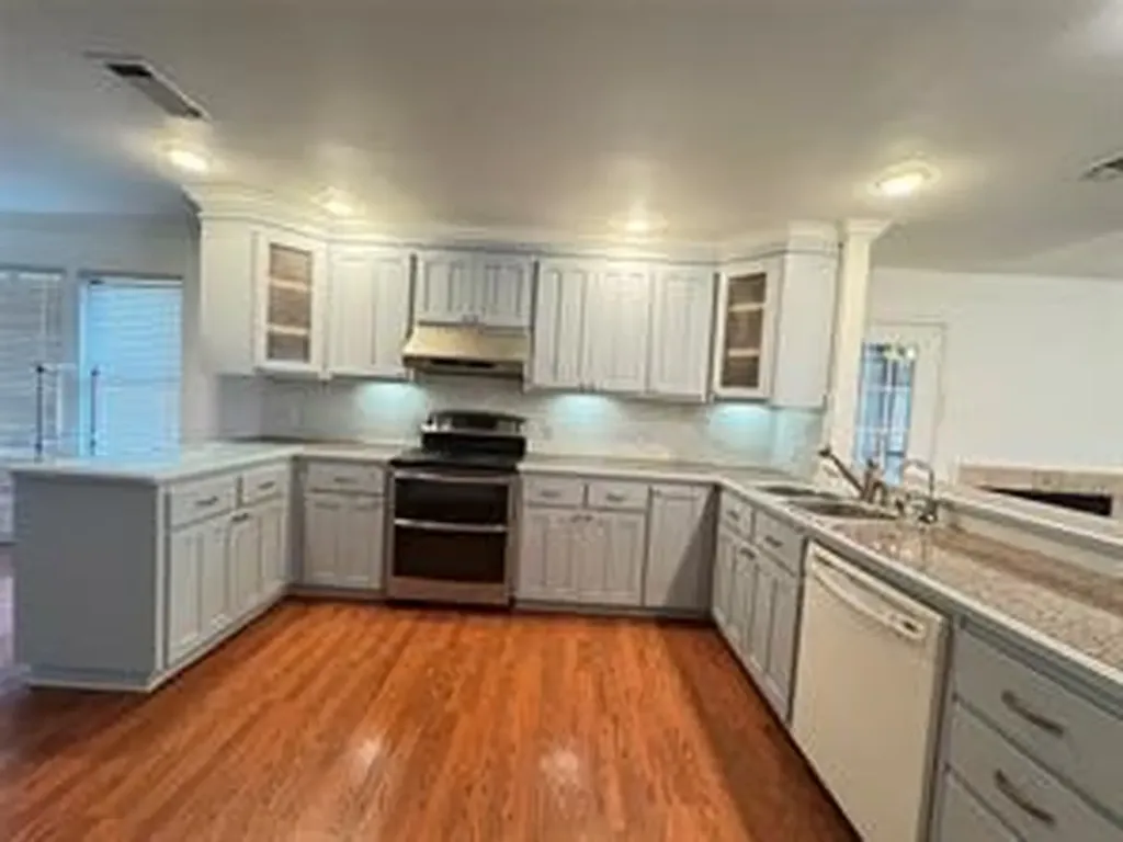 6005 Ivy Glen Drive Arlington TX 76017