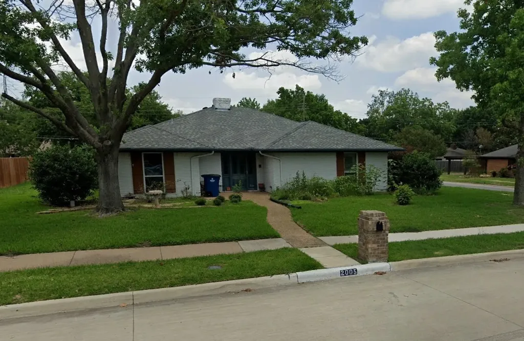 2005 Yorkstown Drive Ennis TX 75119