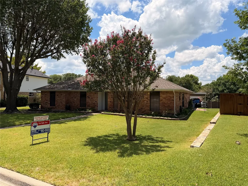 910 Village Green Drive Rockwall TX 75087