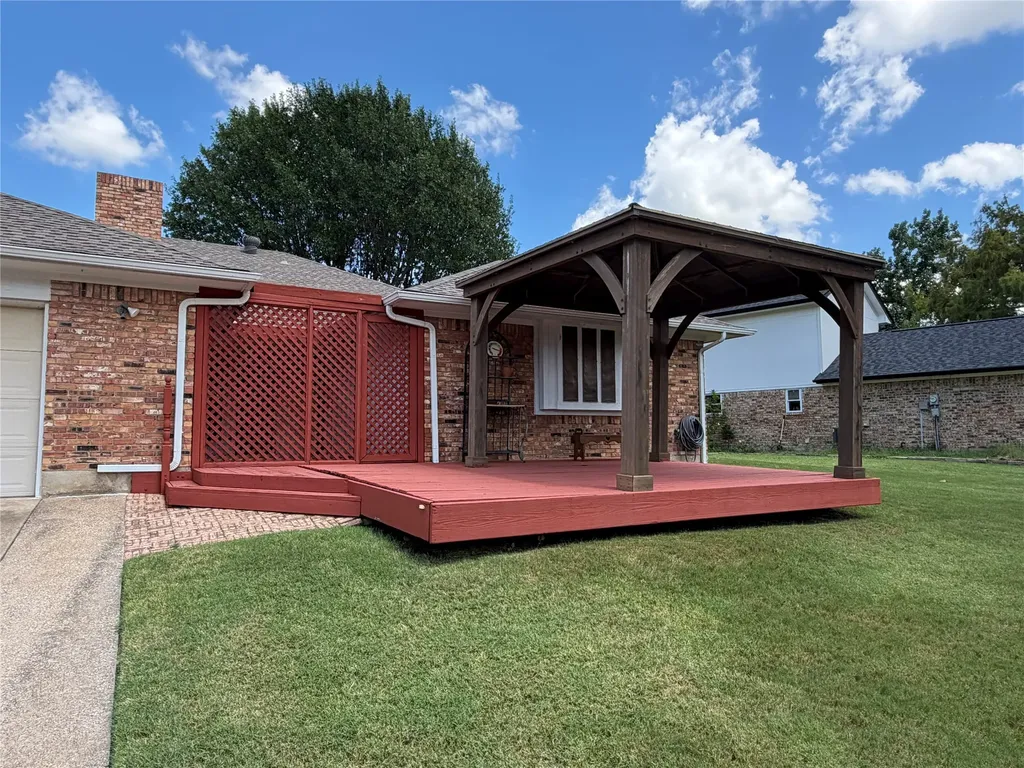 910 Village Green Drive Rockwall TX 75087