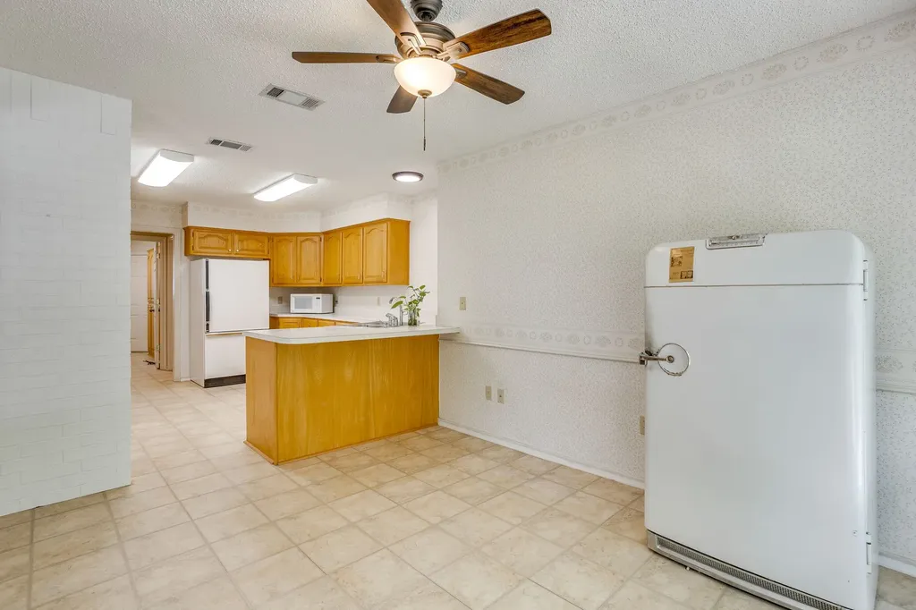 22011 Pebble Drive Whitney TX 76692