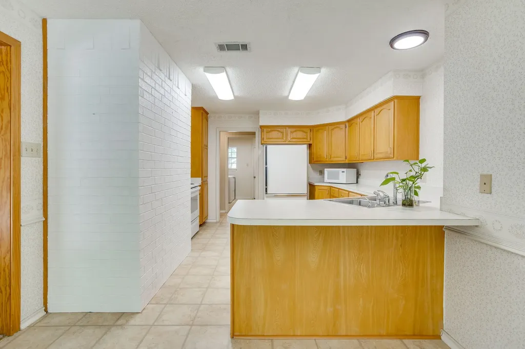22011 Pebble Drive Whitney TX 76692