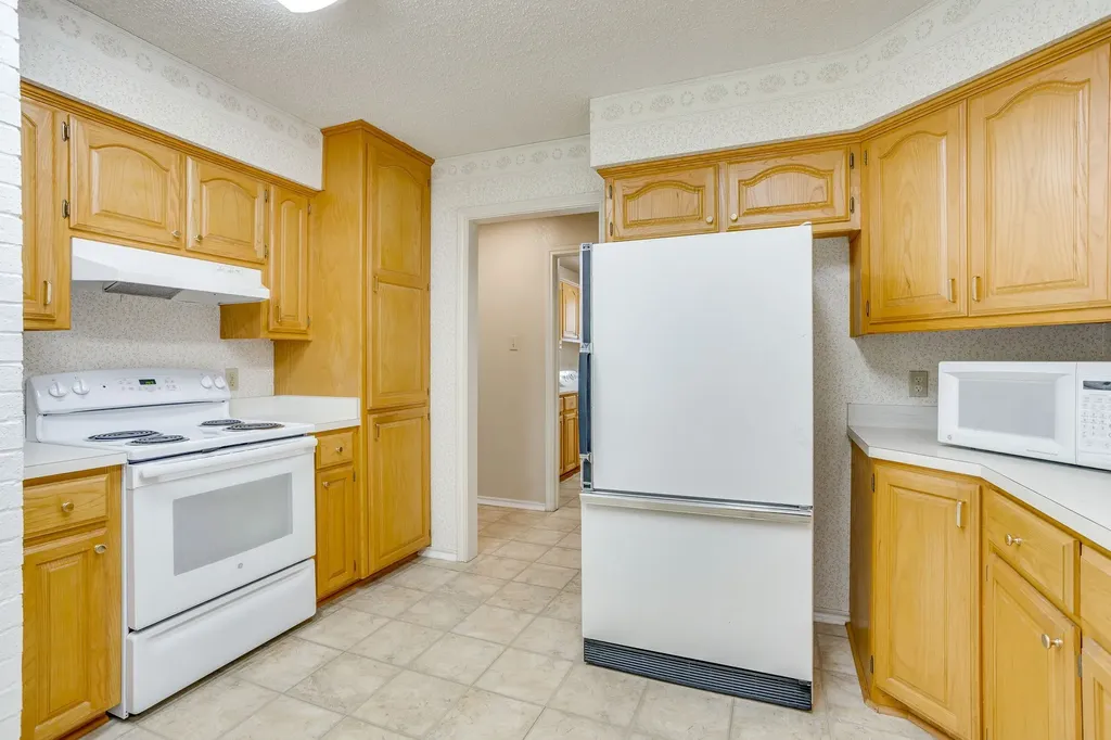 22011 Pebble Drive Whitney TX 76692