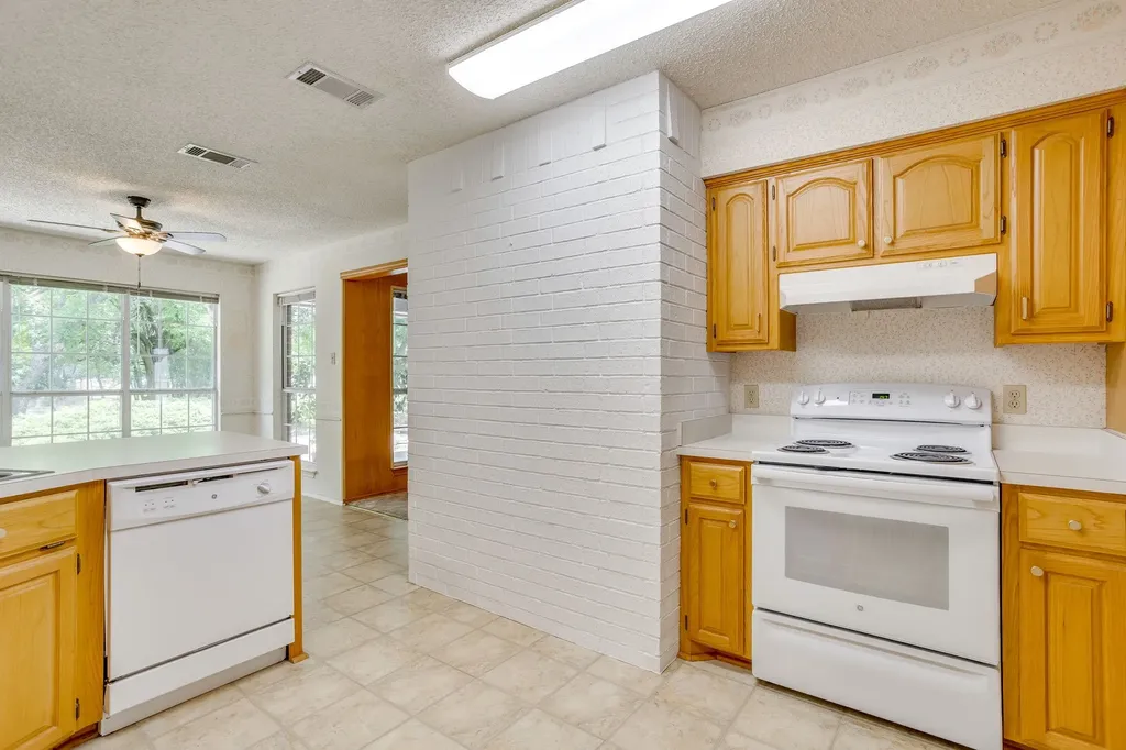 22011 Pebble Drive Whitney TX 76692