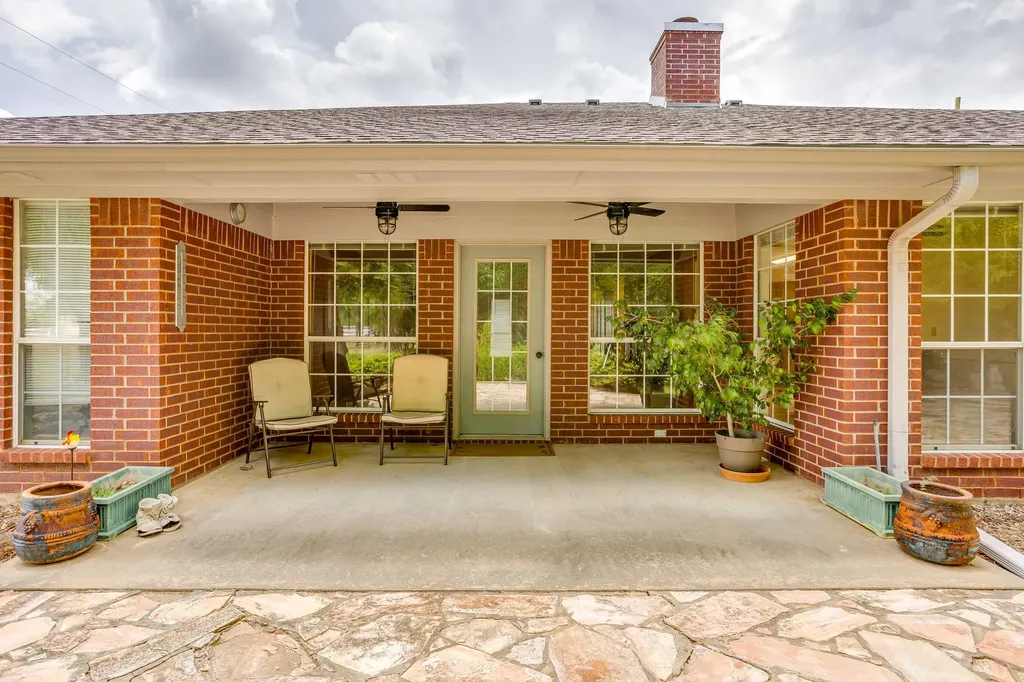 22011 Pebble Drive Whitney TX 76692