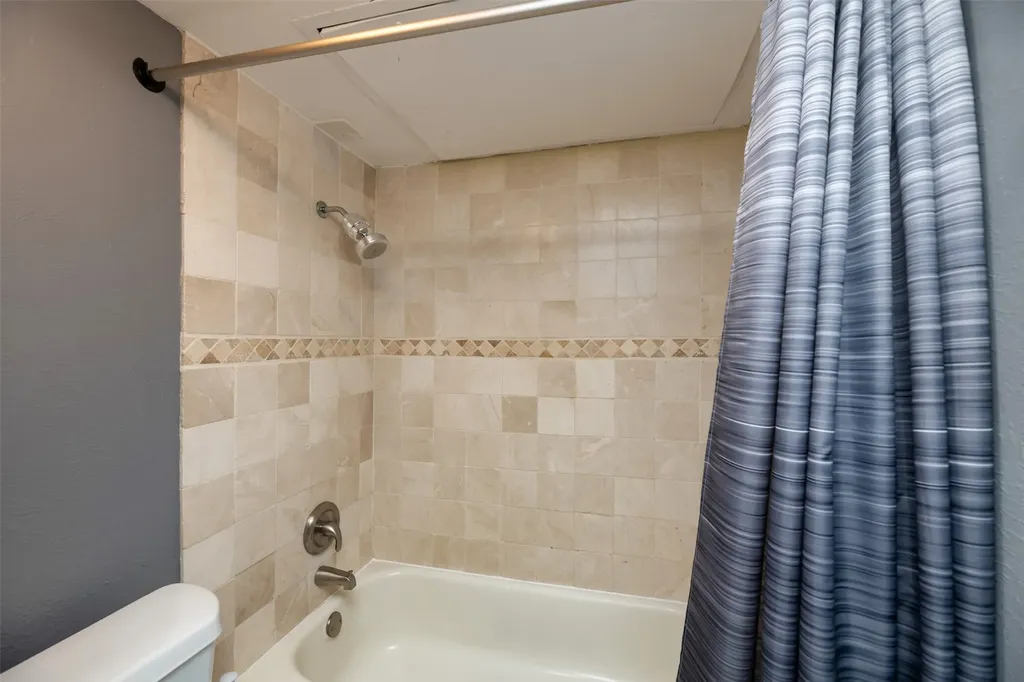 5626 Preston Oaks Road Dallas TX 75254