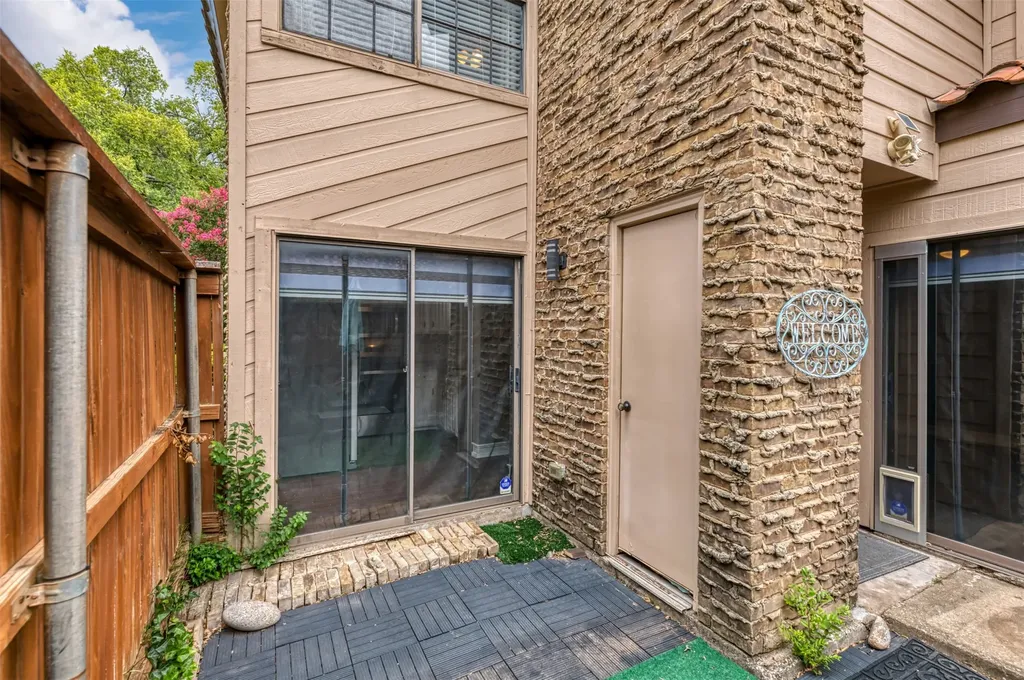 5626 Preston Oaks Road Dallas TX 75254