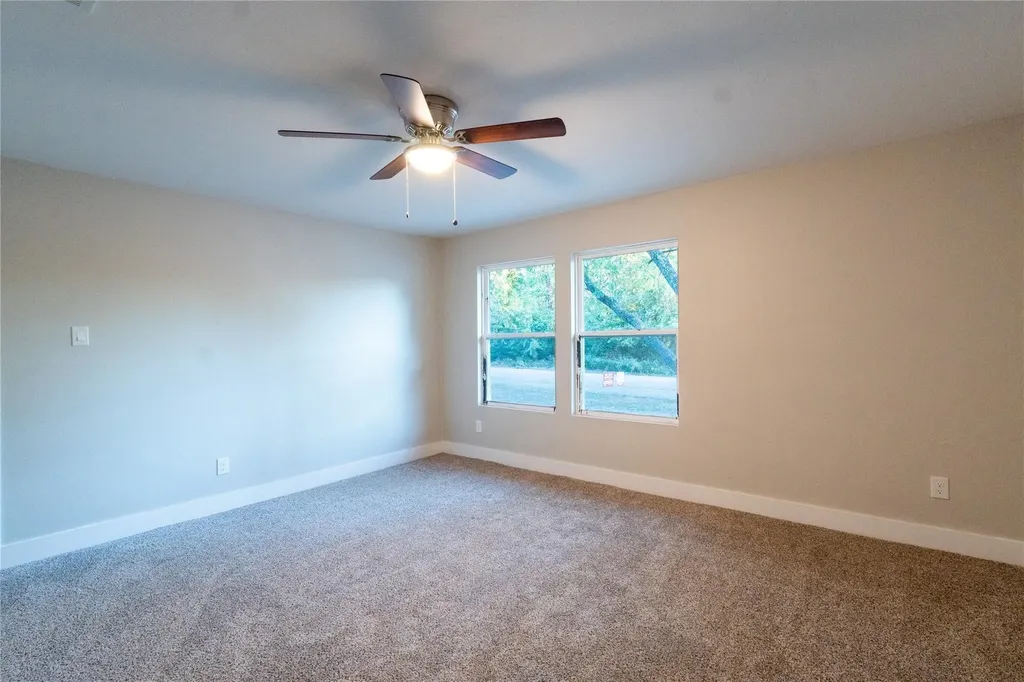 209 W 9th Street Kemp TX 75143