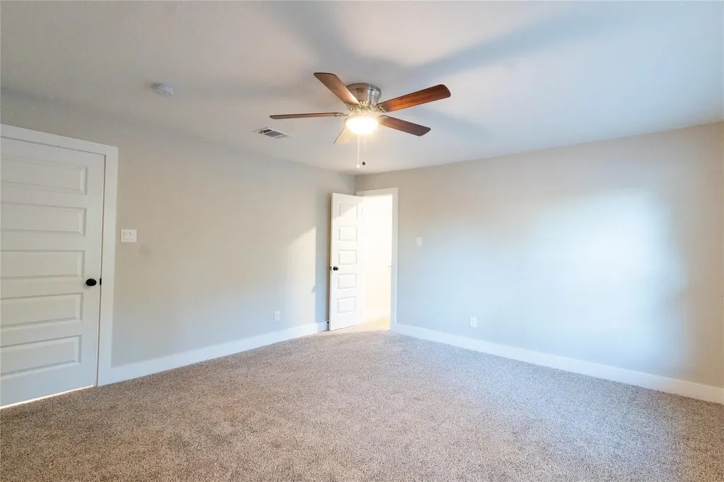 209 W 9th Street Kemp TX 75143