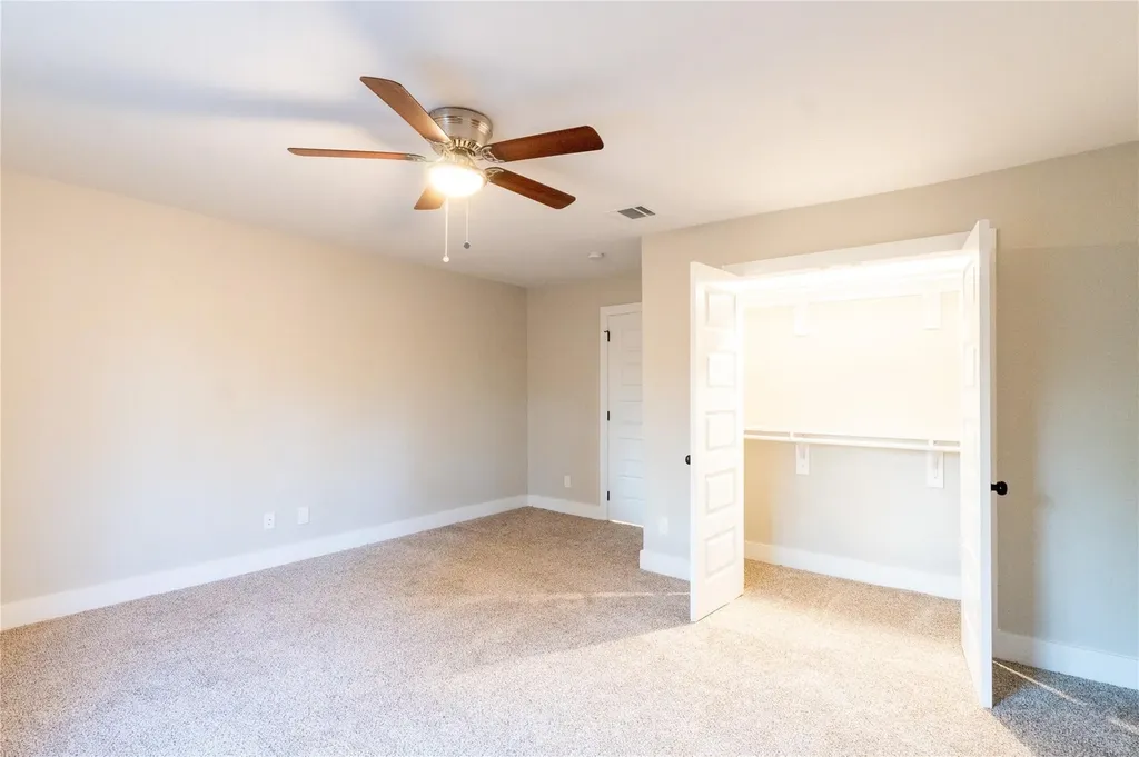 209 W 9th Street Kemp TX 75143