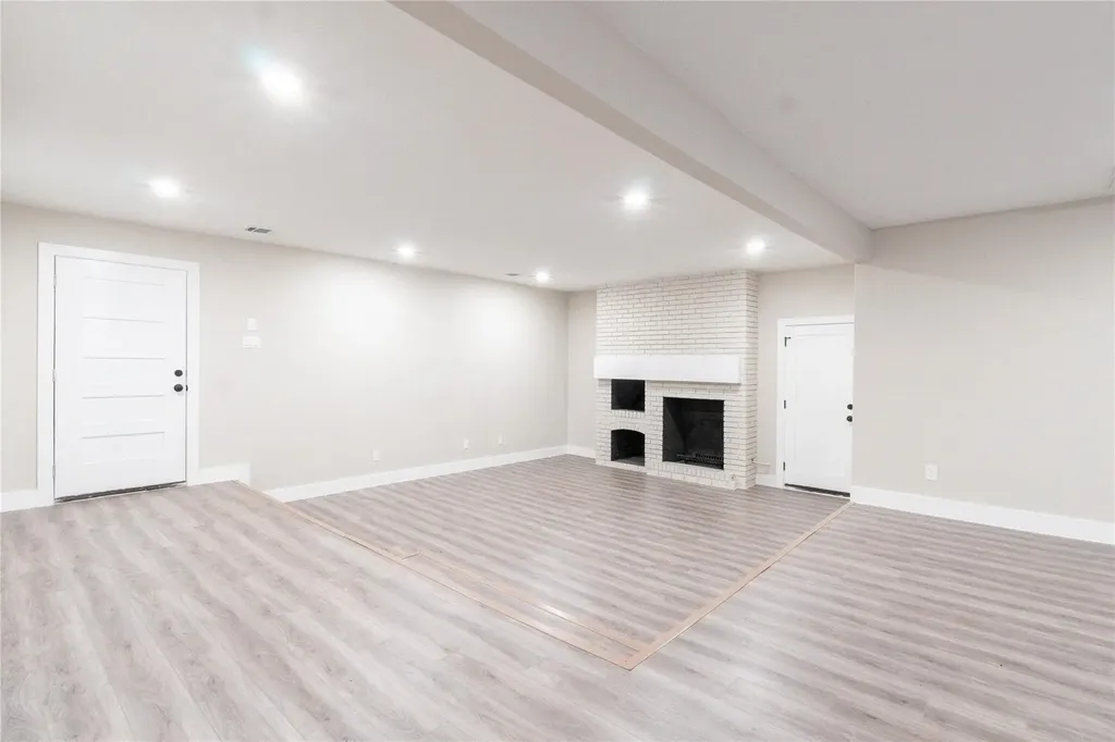 209 W 9th Street Kemp TX 75143