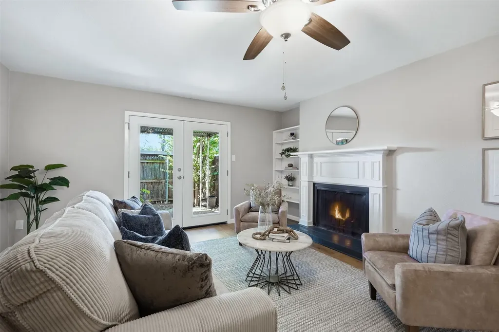 1401 Forest Edge Drive Arlington TX 76013