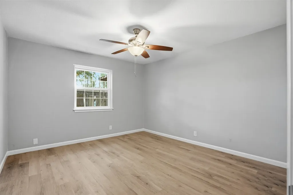 1401 Forest Edge Drive Arlington TX 76013