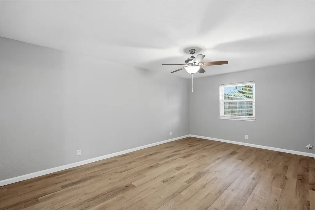 1401 Forest Edge Drive Arlington TX 76013