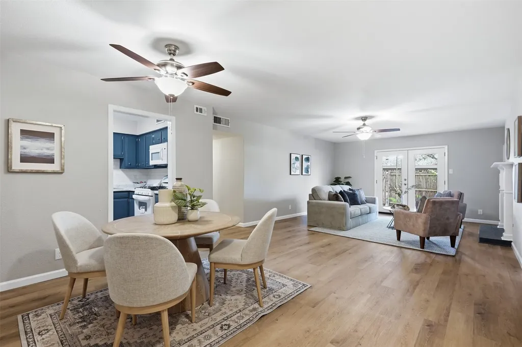1401 Forest Edge Drive Arlington TX 76013