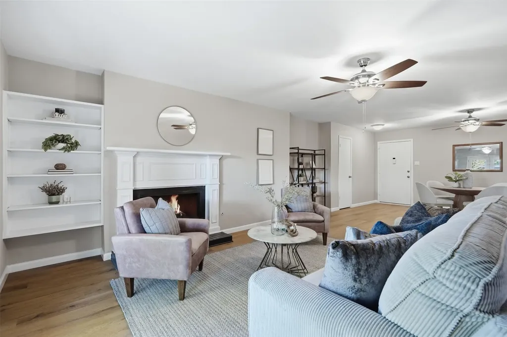 1401 Forest Edge Drive Arlington TX 76013
