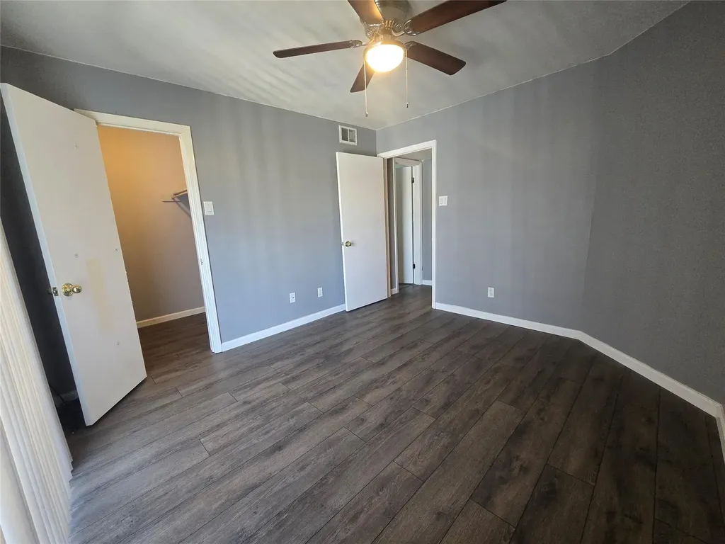 18333 Roehampton Drive Dallas TX 75252
