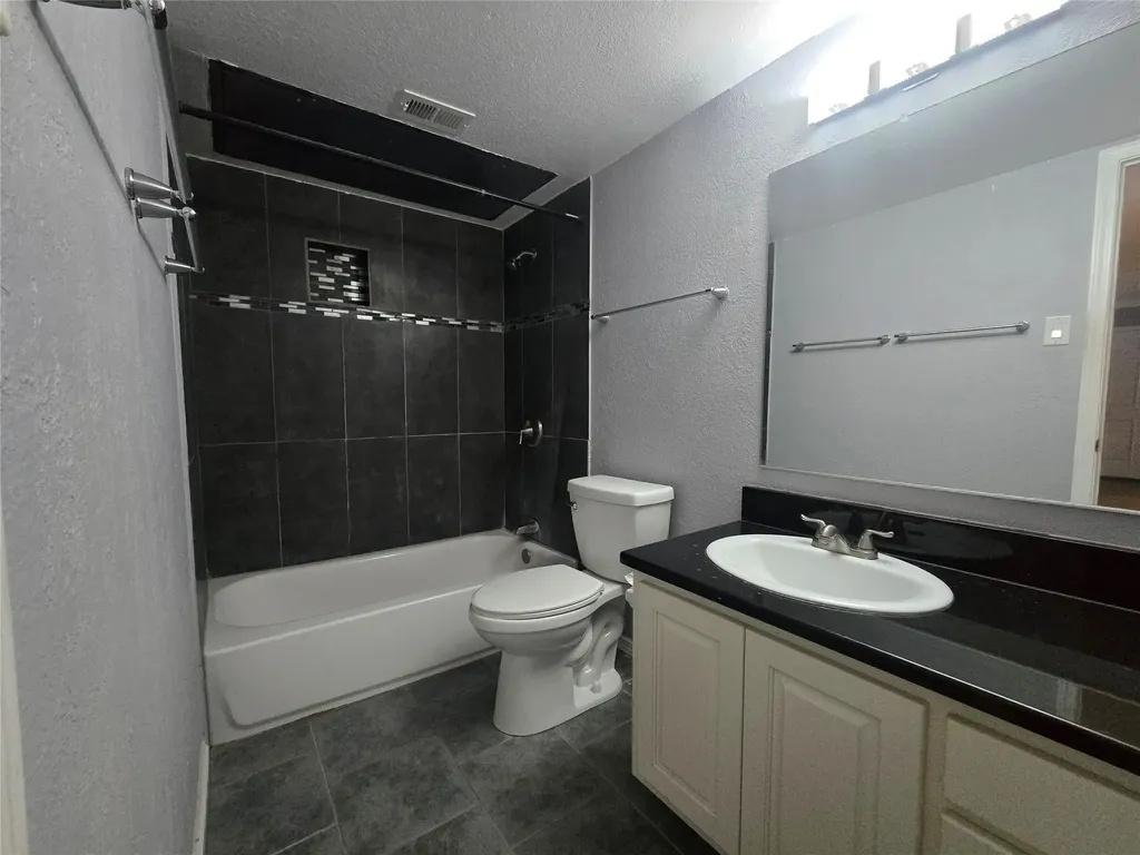 18333 Roehampton Drive Dallas TX 75252