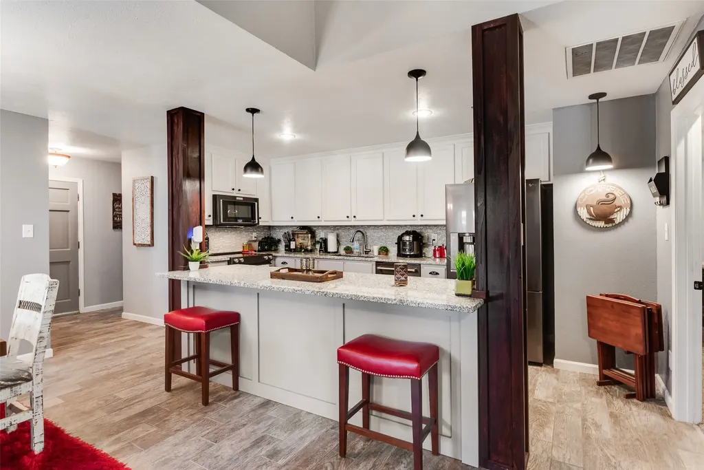 2668 Castanada Circle Fort Worth TX 76112