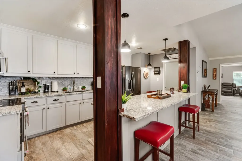 2668 Castanada Circle Fort Worth TX 76112