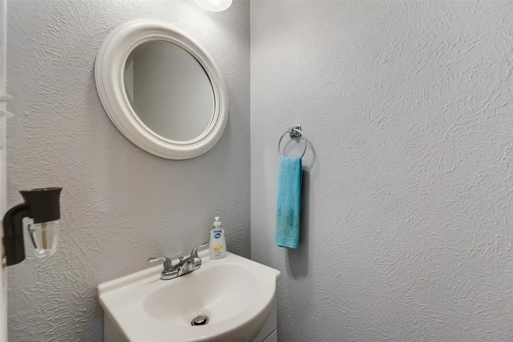 2668 Castanada Circle Fort Worth TX 76112