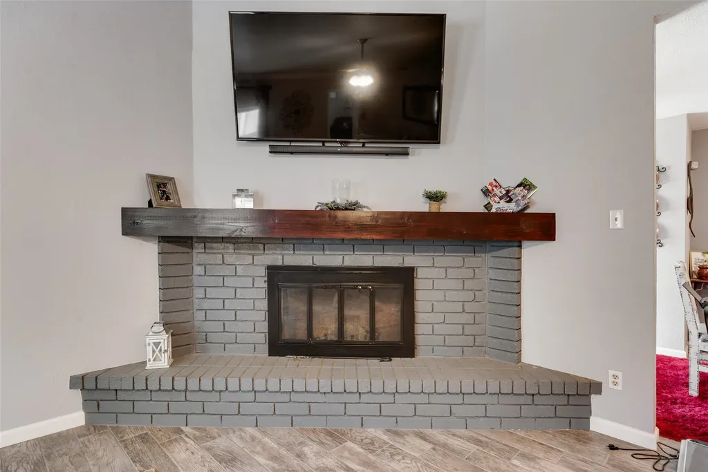 2668 Castanada Circle Fort Worth TX 76112