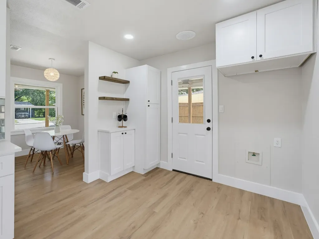 5864 Coleman Street Westworth Village TX 76114