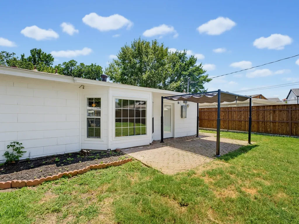5864 Coleman Street Westworth Village TX 76114