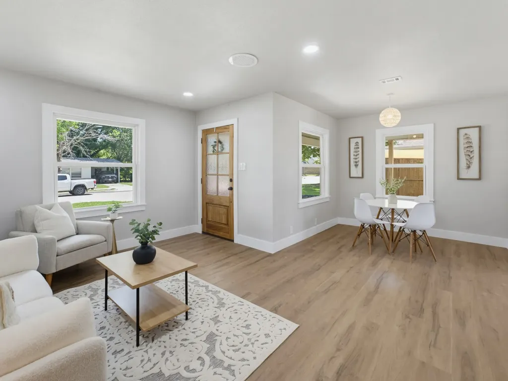 5864 Coleman Street Westworth Village TX 76114