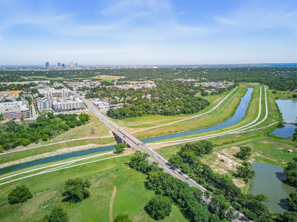 5864 Coleman Street Westworth Village TX 76114