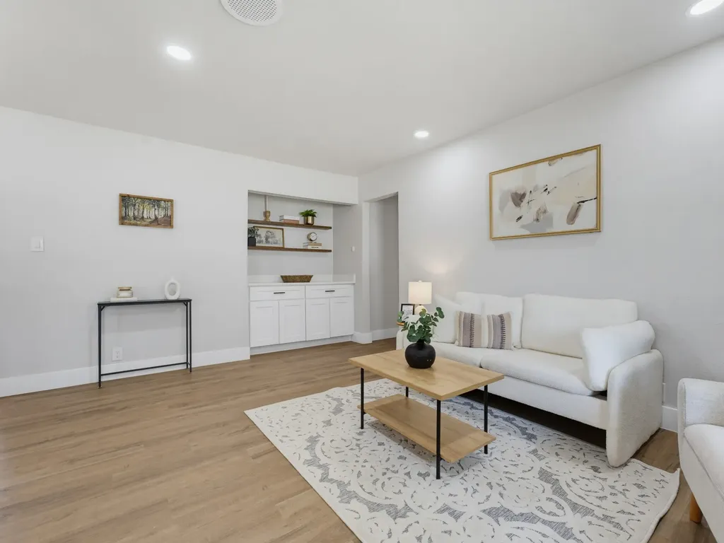 5864 Coleman Street Westworth Village TX 76114