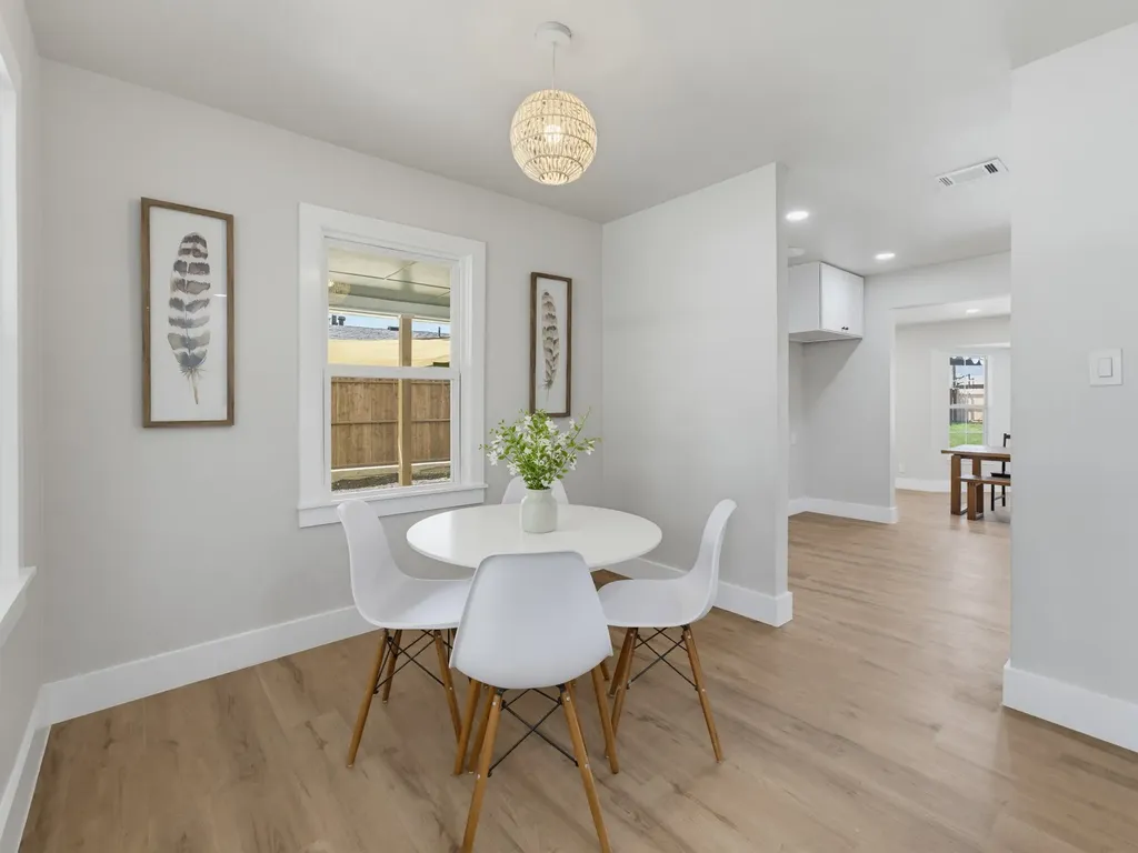 5864 Coleman Street Westworth Village TX 76114