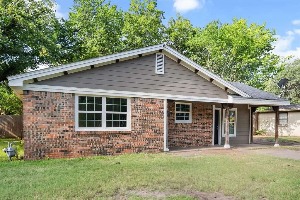 2454 Revere Drive Irving TX 75061