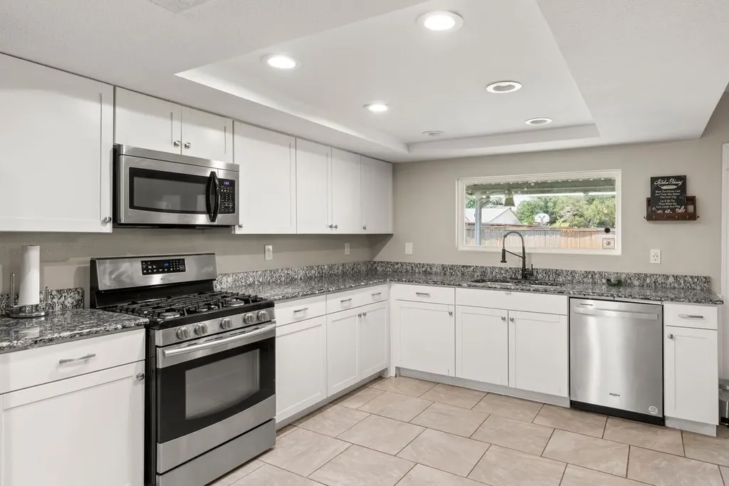 6005 Blair Oaks Drive The Colony TX 75056