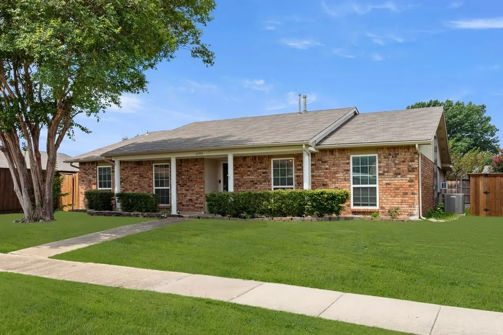 6005 Blair Oaks Drive The Colony TX 75056