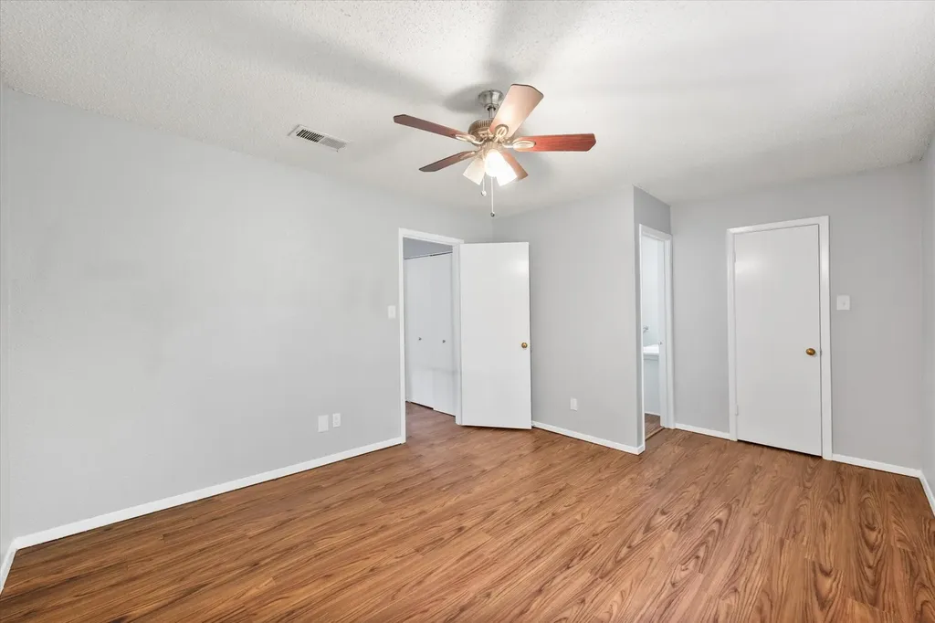 376 Westview Terrace Arlington TX 76013