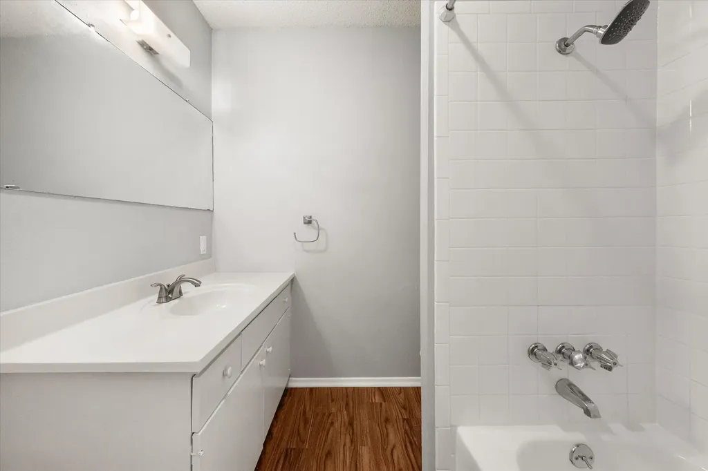 376 Westview Terrace Arlington TX 76013